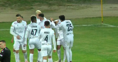 VIDEO/ Zbllokohet sfida n&euml; &ldquo;Niko Dovana&rdquo;, Dinamo nd&euml;shkon Teut&euml;n