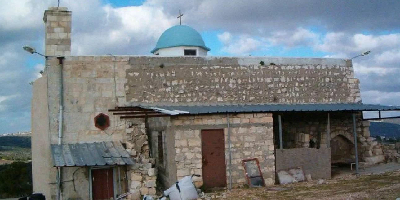 Kisha që u godit në Izrael nuk është ortodokse, por katolike/10 të plagosur nga raketat e Hezbollahut