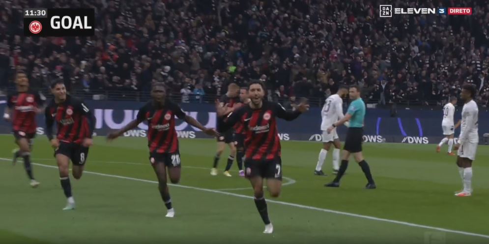 VIDEO/ “Shtanget” Bayern Munich, Frankfurt kalon në avantazh ndaj kampionëve gjermanë