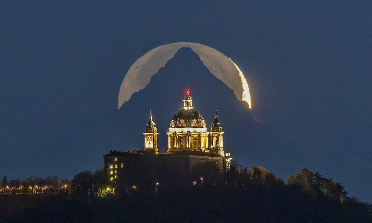 Fotoja mahnitëse e hënës vlerësohet me çmim nga NASA