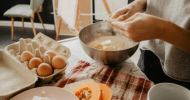 Kuzhinierja nga Uganda thyen rekord Guinness duke gatuar mbi 120 orë