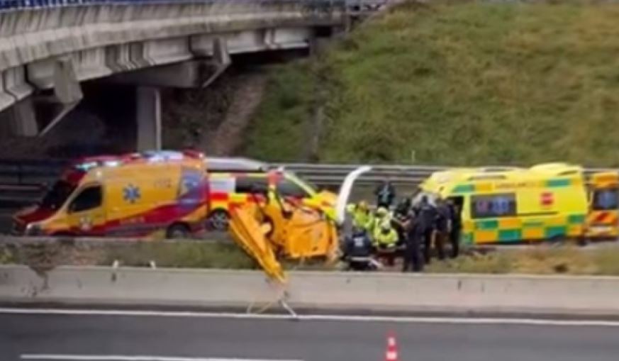 Helikopteri rrëzohet në autostradë, 3 të plagosur në Madrid