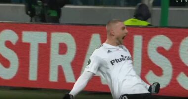 Legia ia del, Muçi me shokë vazhdojnë aventurën në play-off e Conference League