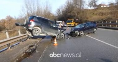 Aksidenti me 6 të lënduar në Qukës, ndërron jetë mësuesi nga Librazhdi