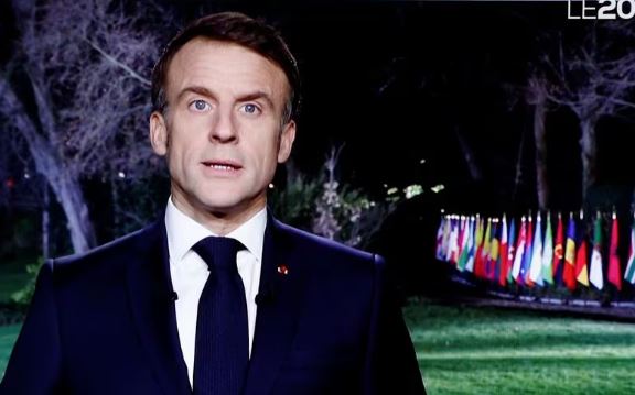 Macron: 2024 do të jetë viti i krenarisë dhe shpresës franceze