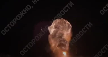 VIDEO/ Momenti kur një raketë ukrainase godet një anije ruse në Detin e Zi