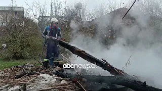 “Çatia kishte rënë në tokë, luftuam me flakët”, në shtëpinë ku humbi jetën i moshuari në Lushnje