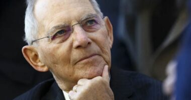 Ndërron jetë në moshën 81 vjeçare ish-ministri i financave, politikani më jetëgjatë në Gjermani