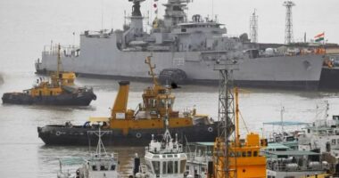 India forcon marinën pas sulmeve në Oqeanin Indian