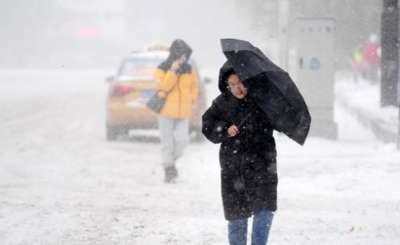 Moti i keq përfshin Kinën, temperaturat shkojnë -18 gradë Celcius, mbyllen shkollat   