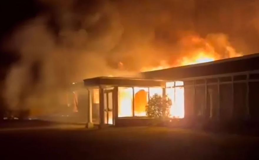  Zjarr në një hotel që do të priste refugjatë në Irlandë, dyshohet për zjarrvënie