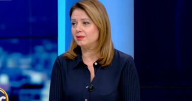 Kaosi i Foltores në Kuvend/ Pampuri: Lojëra adoleshenteske, PD po vazhdon punën në terren