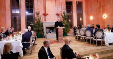 Festat e fundvitit/ Rama me përfaqësuesit e trupit diplomatik: 2023 një vit i mirë për Shqipërinë, por më e mirë është përpara