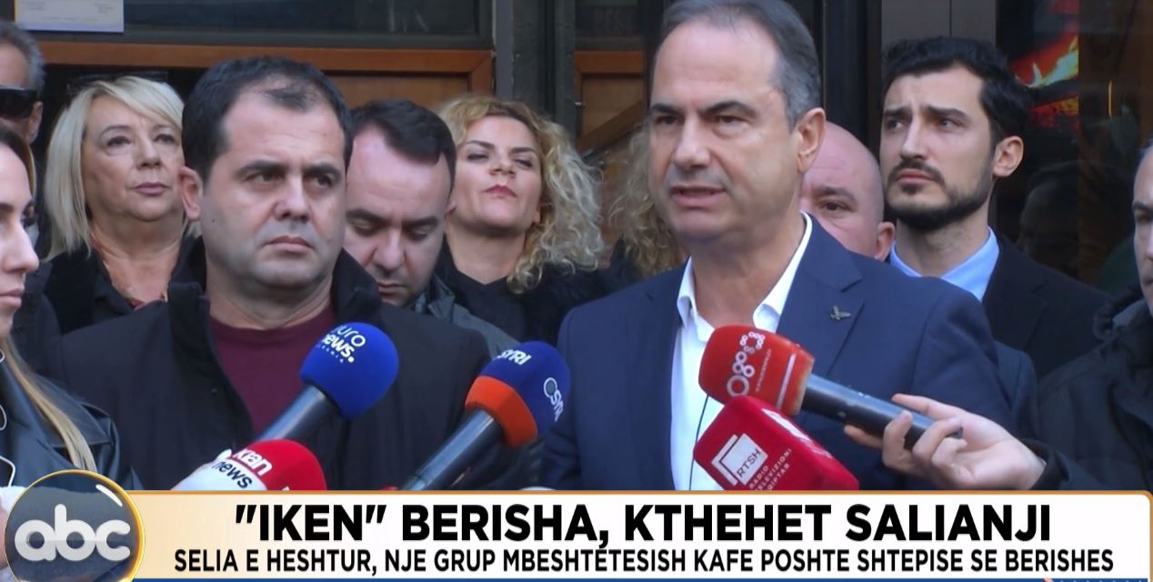 “Ikën Berisha”, kthehet Salianji/ Selia e heshtur, një grup mbështetësish kafe poshtë shtëpisë së Berishës