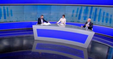 Fasonët, “dëshmia” e fundit e tranzicionit? Sejdarasi: Qeveria s’mund të subvencionojë shoqatat! Zekja: Të dialogojnë me biznesin