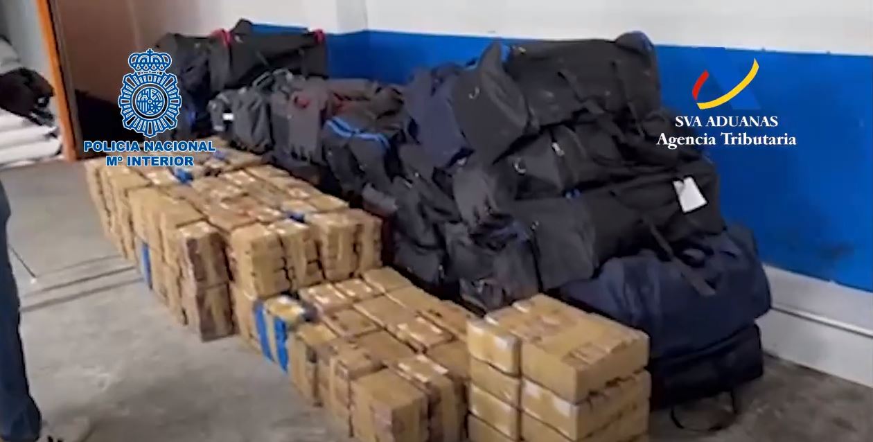 Kapen 11 tonë kokainë në Spanjë, shkatërrohen dy banda të drejtuara nga shqiptarët, 20 të arrestuar