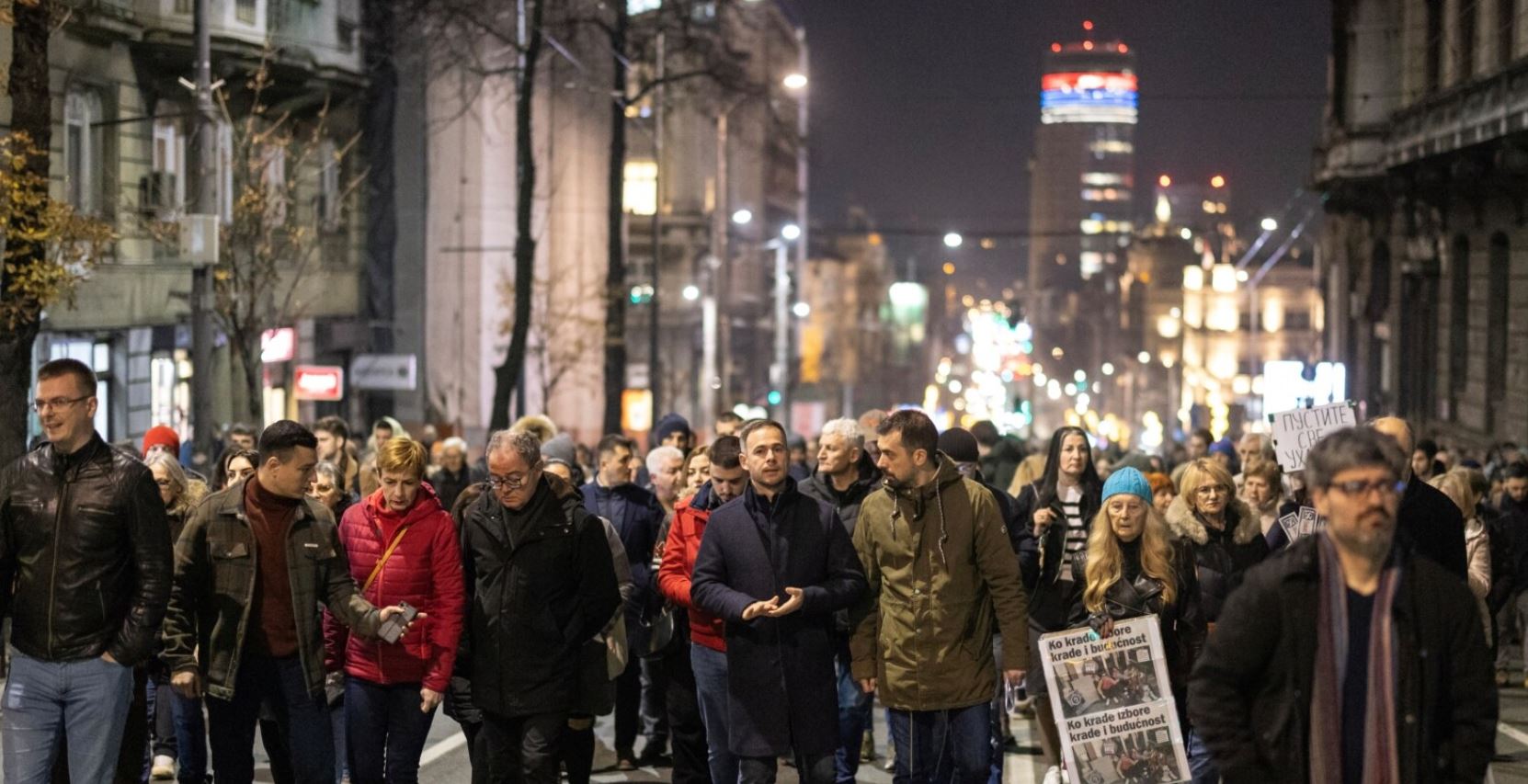 Analistët: Protestat në Serbi, reagim ndaj dobësimit të demokracisë