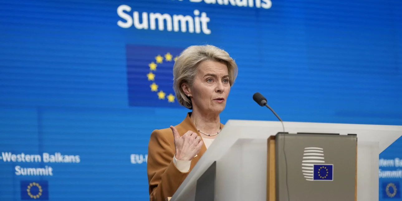 Shpalli zyrtarisht kandidaturën, Ursula von der Leyen premton mbështetje për zgjerimin nëse rizgjidhet në krye të KE-së