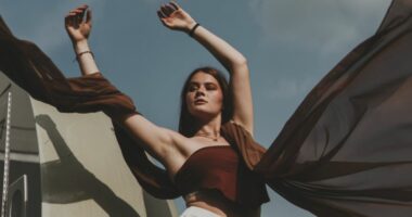 Hëna e re në Shigjetar/ Tre shenjat e Horoskopit që do të përjetojnë trazira dhe dilema