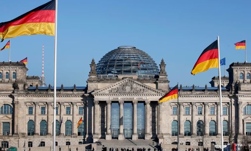 Gjermania pezullon fondet për partinë e ekstremit të djathtë për shkak të ideologjisë