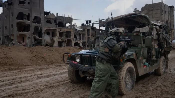 FOTO/ Forcat e Mbrojtjes izraelite vazhdojnë operacionet në Khan Yunis