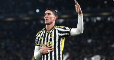 Kartoni i kuq ndaj Genoa, Vlahovic pritet të gjobitet nga Juventus