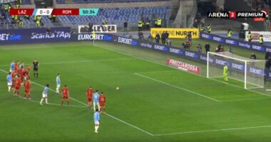 VIDEO/ Zhbllokohet derbi i kryeqytetit, Lazio nd&euml;shkon Rom&euml;n