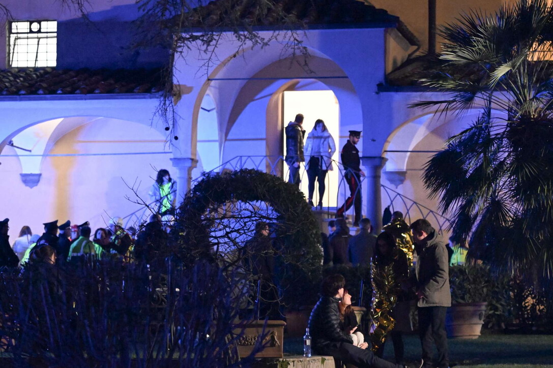 FOTO/ Ndërpritet dasma, shembet tavani i restorantit, mbi 30 të plagosur në Itali