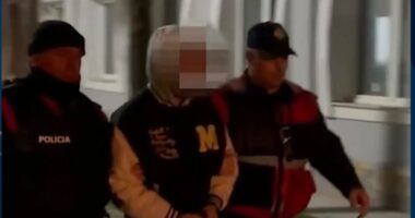 “Merre, është tritol fare”/ Zbardhen bisedat e shpërndarësve të drogës me agjentët e infiltruar