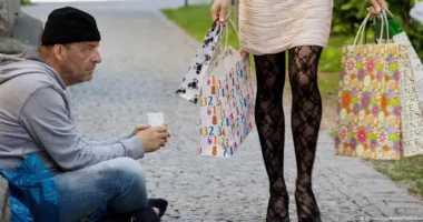 Studimi: Të pasurit më të pasur, të varfrit më të vafrër