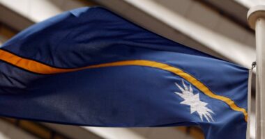 Nauru ndërpret marrëdhëniet diplomatike me Tajvanin