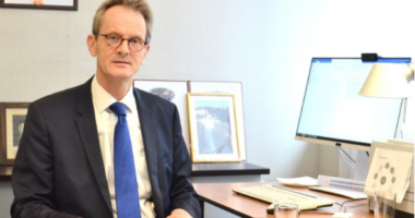 “Skena të papranueshme”, ambasadori holandez dënon sjelljet e “Foltoristëve” në Kuvend