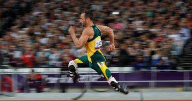 Lirohet Oscar Pistorius,  ish-kampioni paraolimpik ishte dënuar me 13 vite burg për vrasjen e së dashurës