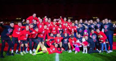 “Italianët kuqezi”/ Nga De Biasi, te Reja, Rossi, Laurenti e Stesina rrëfejnë rritjen e Kombëtares dhe të FSHF-së