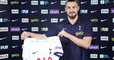Vjen firma e &ldquo;shtatlartit&rdquo; rumun, Dragusin firmos p&euml;r 5 vite te Tottenham