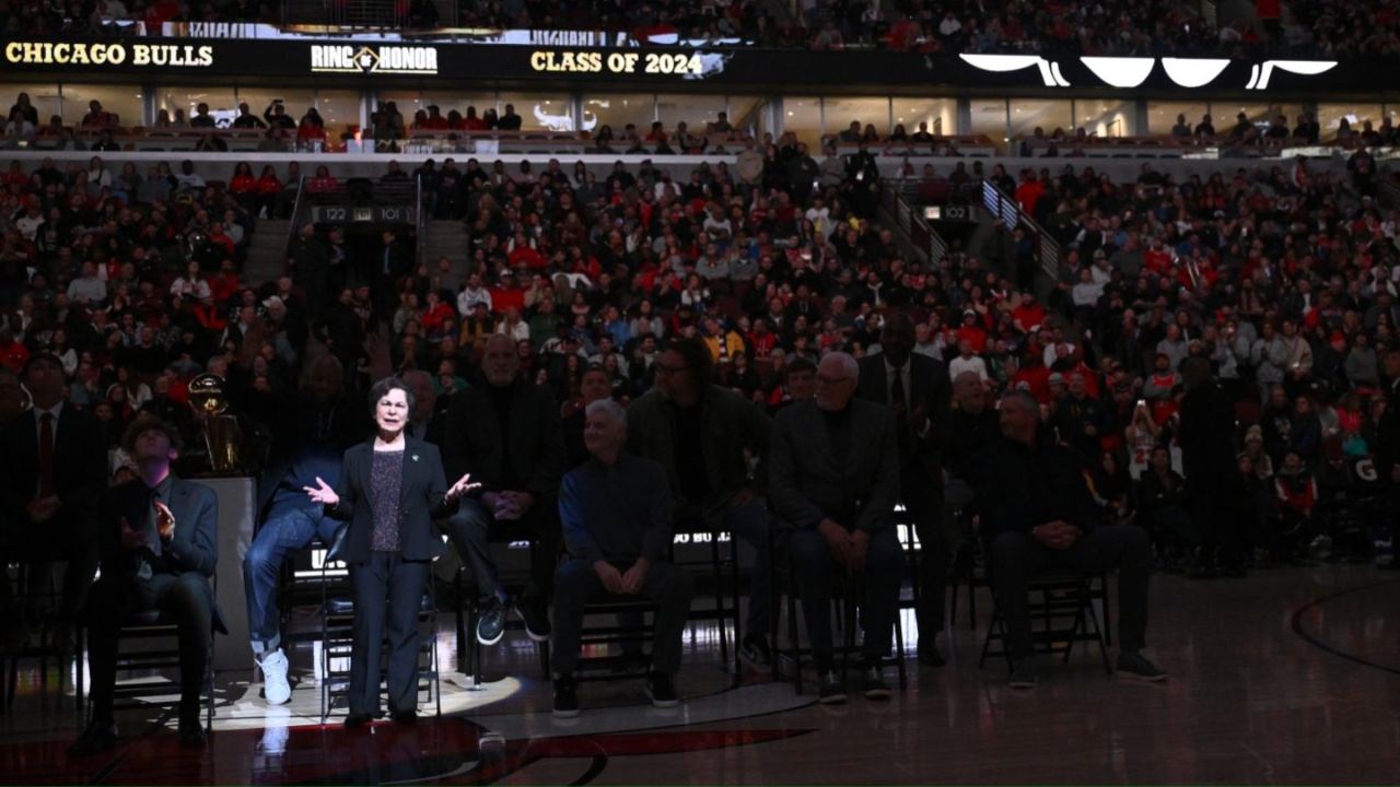 “Festë e njollosur”, tifozët e Chicago Bulls prishin ceremoninë në kujtim të ekipit të madh