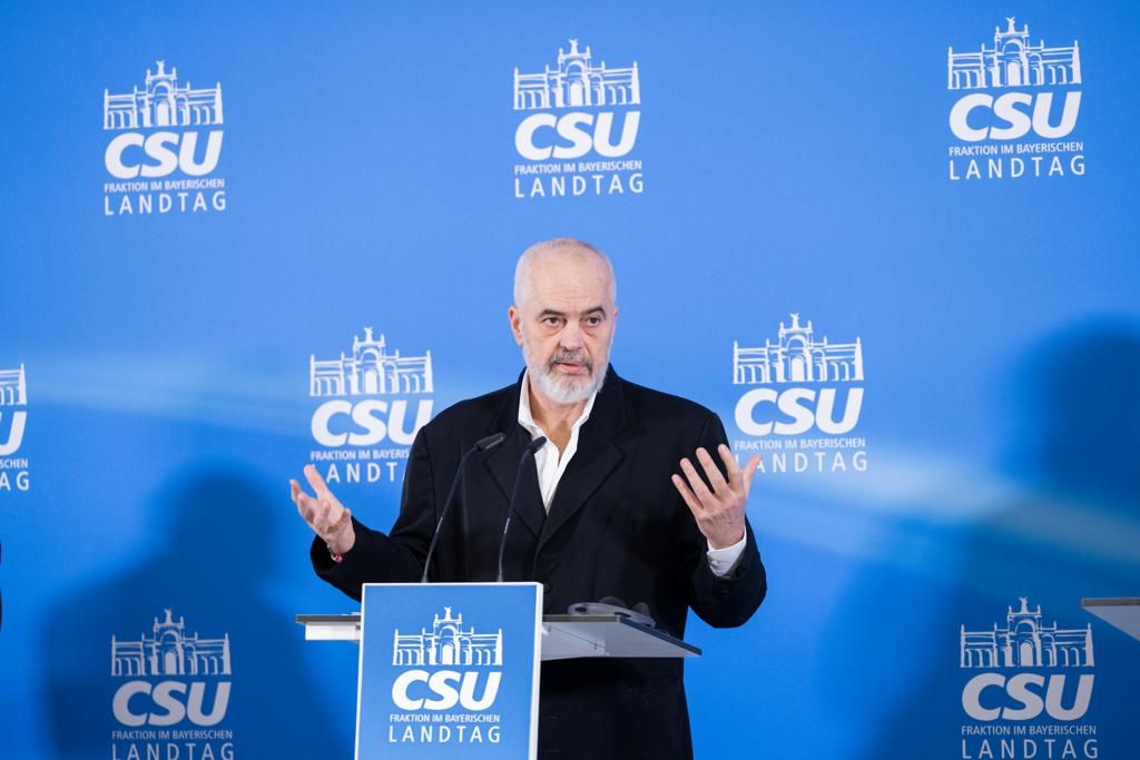 Marrëveshja me Italinë/ Rama për sfidën e emigracionit: Nuk shkel asnjë vlerë evropiane, ne bëmë atë që duhet të bënim