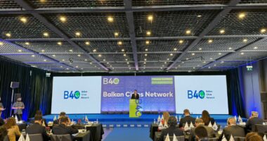 Tjeter “dekoratë” për Tiranën/ Merr drejtimin e rrjetit B40, të kryeqyteteve të Ballkanit, Veliaj: Të përgatisim Shqipërinë për në BE