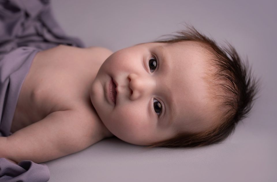 Studimi zbulon se në cilën orë të ditës lindin shumica e foshnjave