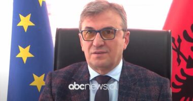 Urgjenca, 500 raste me grip në javë/ Brataj: Shumica e tyre qendrojnë në banesë, të tjerët dërgohen në spital