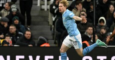 VIDEO/ De Bruyne vjen nga stoli për të fituar, City fiton “festivalin” e golave në “St. James’ Park”
