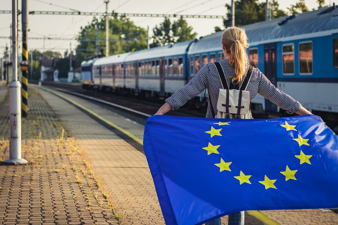 Mbi 36,000 të rinj evropianë do të udhëtojnë falas nëpër Evropë falë nismës DiscoverEU
