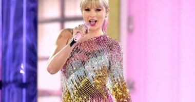 Suksesi i Taylor Swift nuk njeh limite/ Për çdo 78 transmetime në botë, dëgjohet një këngë e saj