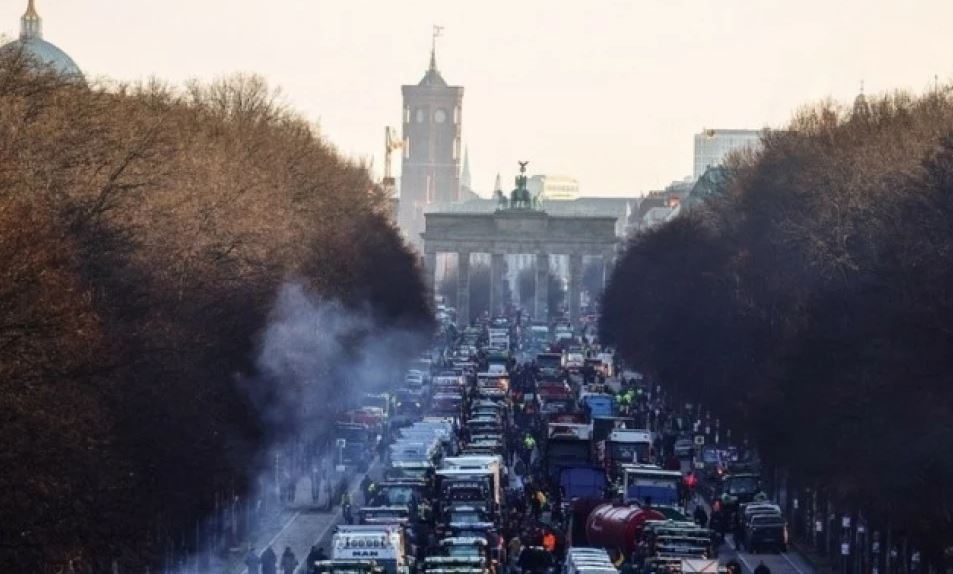 Sërish protesta në Gjermani, mijëra shoferë kamionësh mbushin rrugët