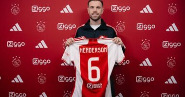 Tashmë është zyrtare, Henderson transferohet tek Ajax