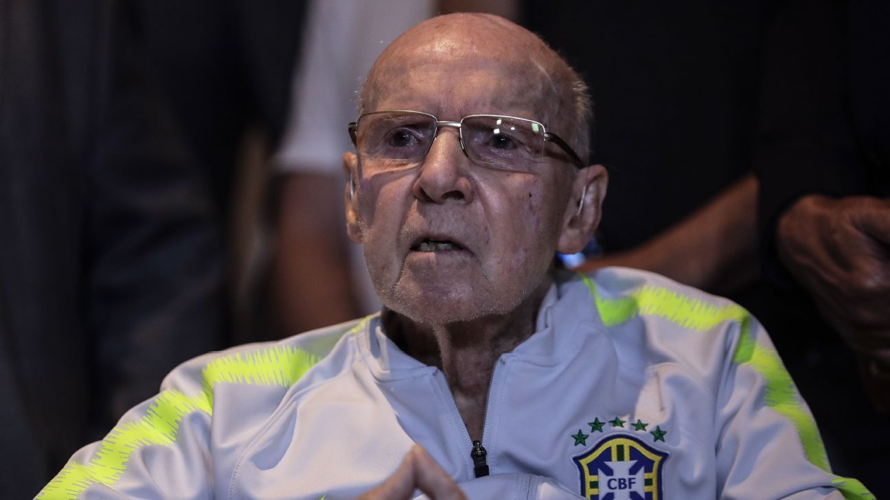 Shuhet në moshën 92 vjeçare legjenda e futbollit brazilian, Mario Zagallo