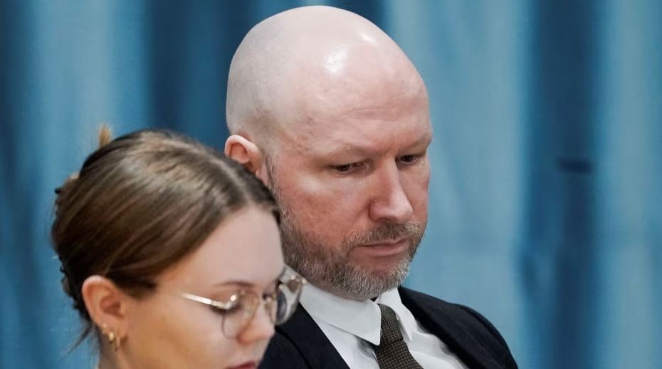 Vrau 77 persona/ Avokati i vrasësit norvegjez: Breivik ndodhet në depresion të thellë