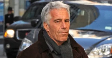 Publikohen dokumentet e gjyqit të Jeffrey Epstein, përmenden mbi 150 emra të njohur, mes tyre Clinton, Trump dhe princi Andrew