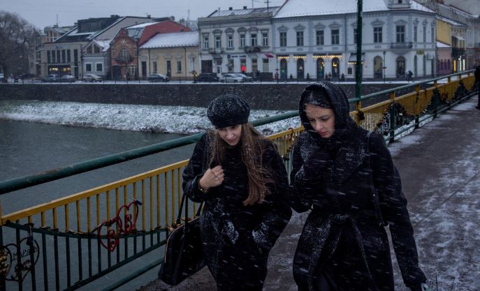 Moti i keq në Ukrainë, më shumë se 1000 qytete dhe fshatra pa energji elektrike