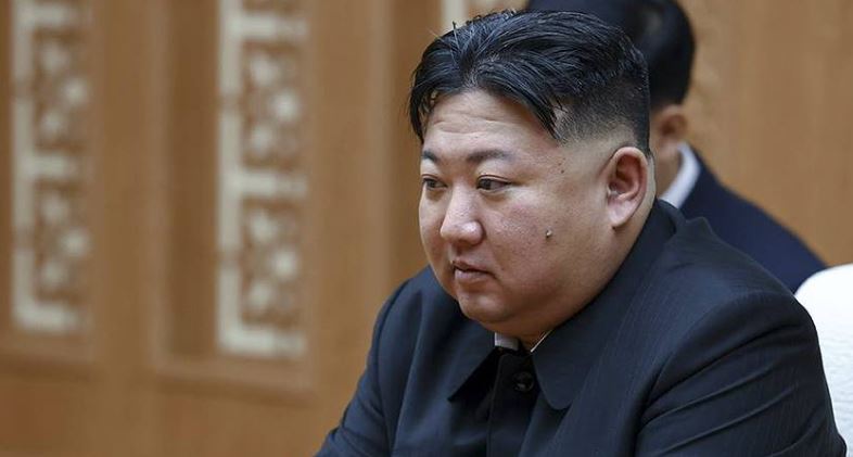 Kim Jong Un: Koreja e Veriut nuk kërkon luftë, por s’do të tërhiqet prej saj